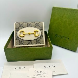 🌟Brand New Condition🌟 Gucci GG Supreme Horsebit Compact Wallet